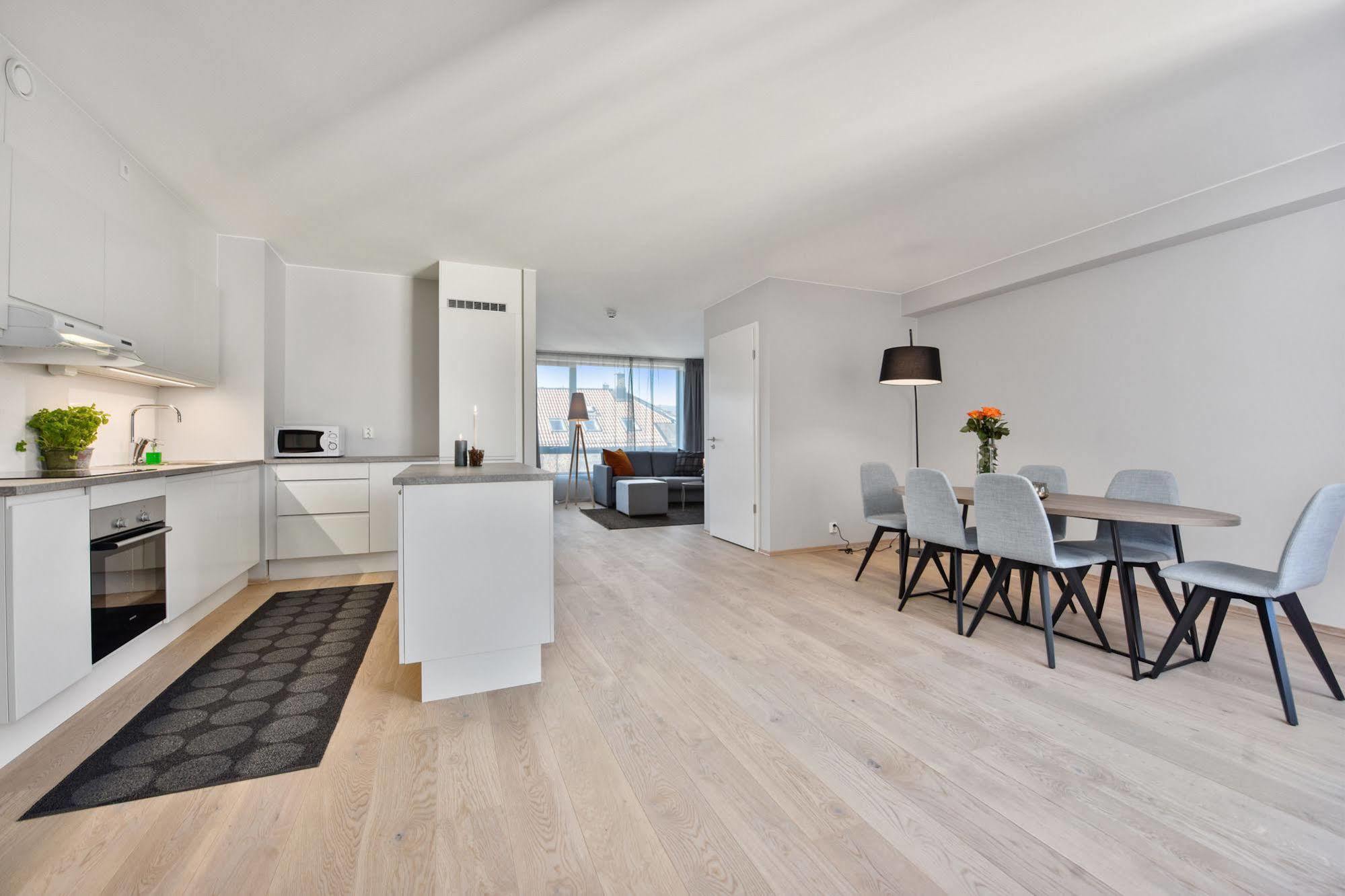 Forenom Serviced Apartments Oslo Majorstuen Buitenkant foto